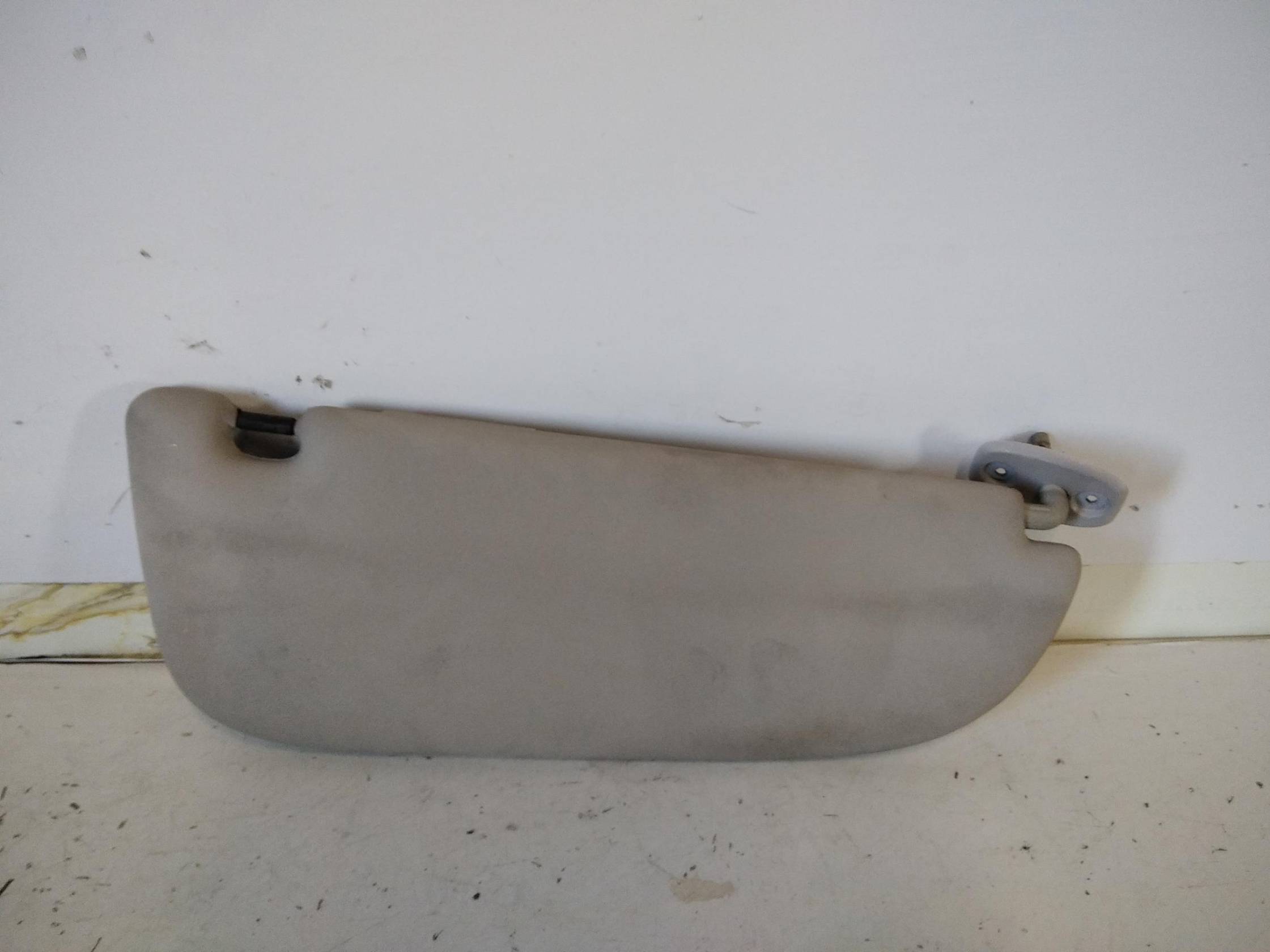 Aletta parasole parabrezza sx.